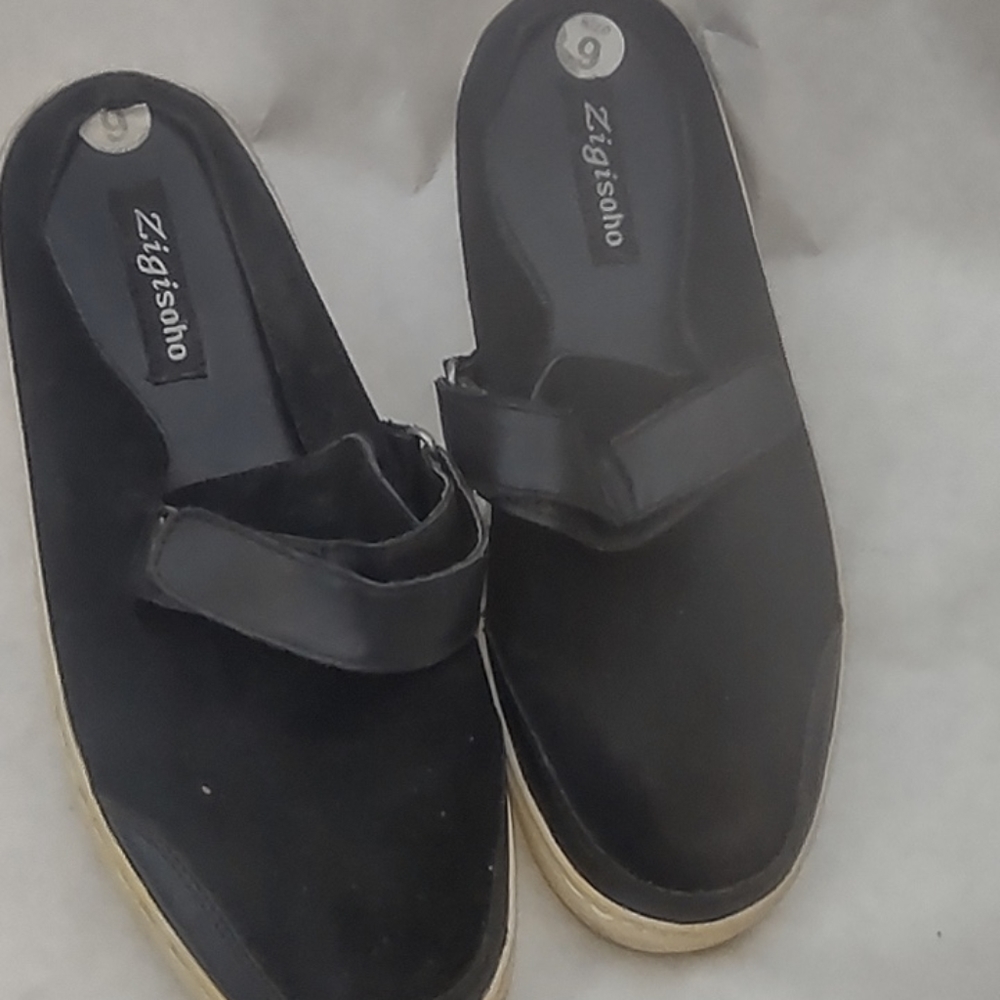 Zigisoho Slide Ons - image 6